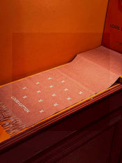 LV SCARF 180 CM IN CASHMERE 730572