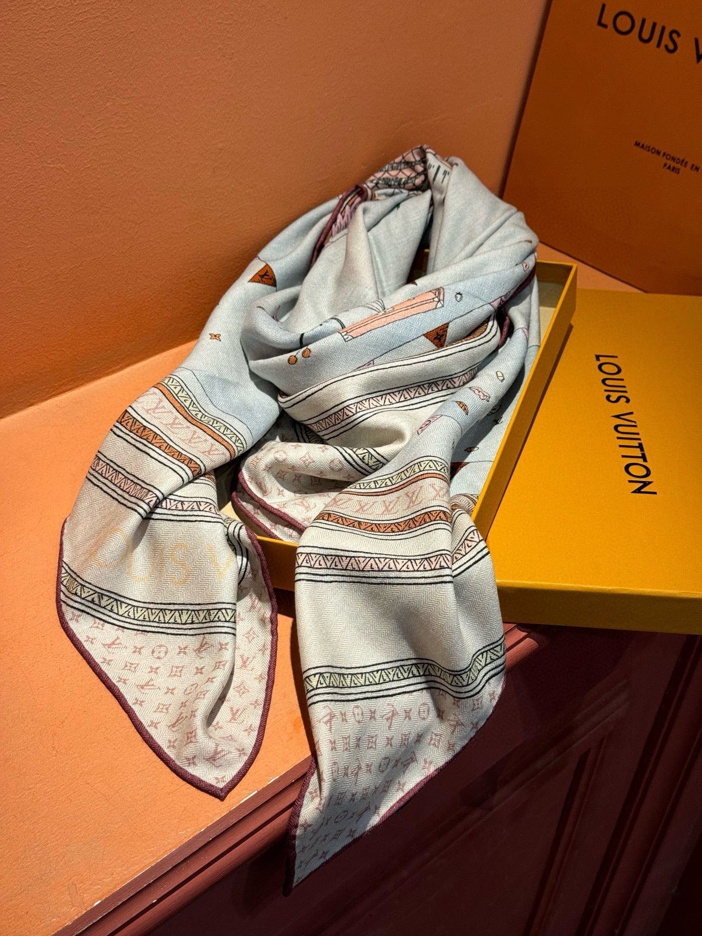 LV SCARF 140 CM IN SILK 730622