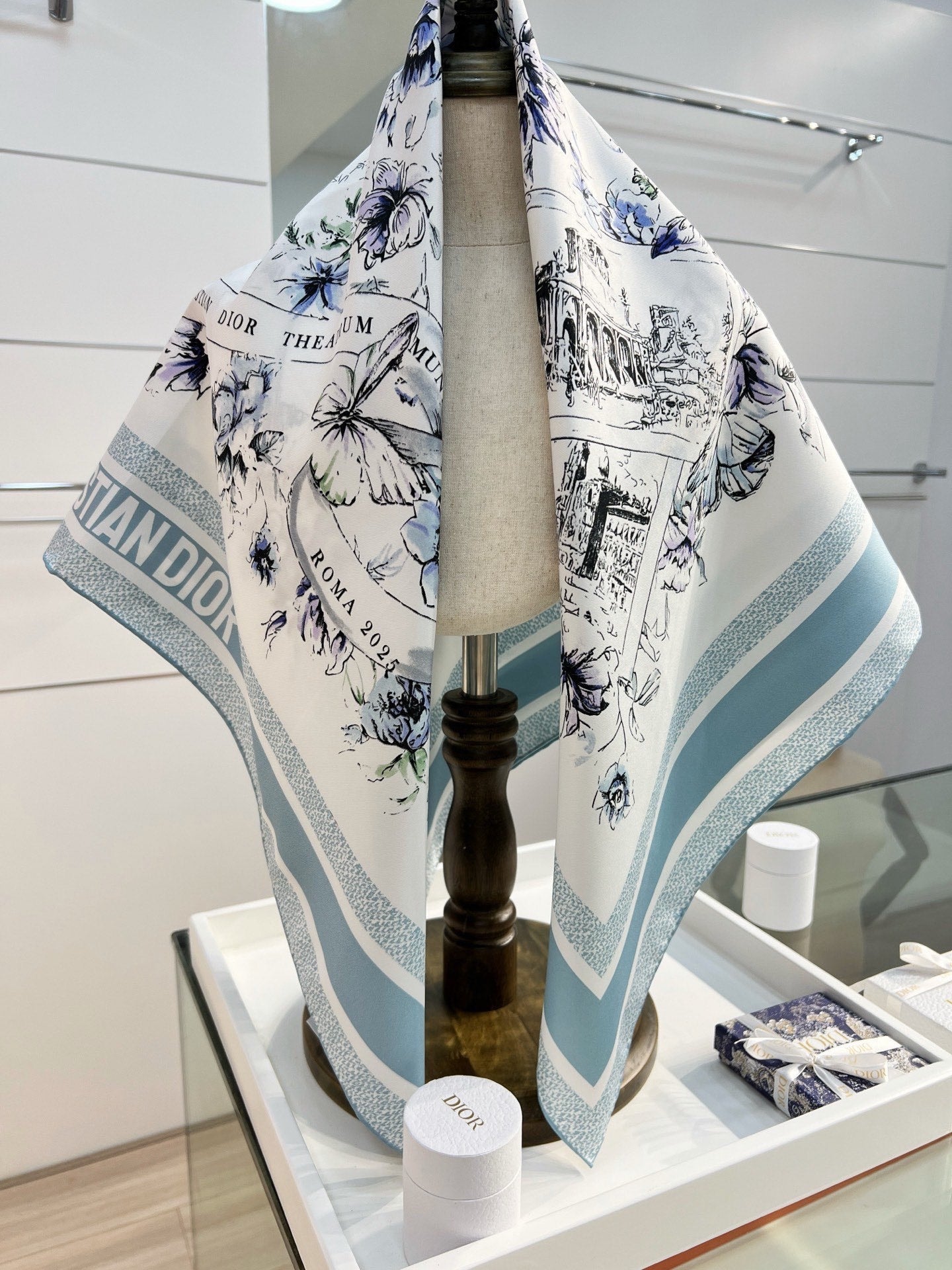 DIOR 26S SCARF 90CM IN SILK 284556