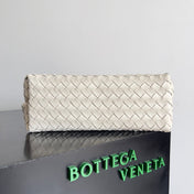 HANDLE BAG ANDIAMO 32 IN OFF WHITE LAMBSKIN