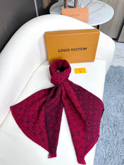 SCARF 180 CM IN HIBISCUS RED CLASSIC MONOGRAM CASHMERE 396438