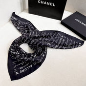 CHANEL 26S SCARF 90 IN SILK 305987