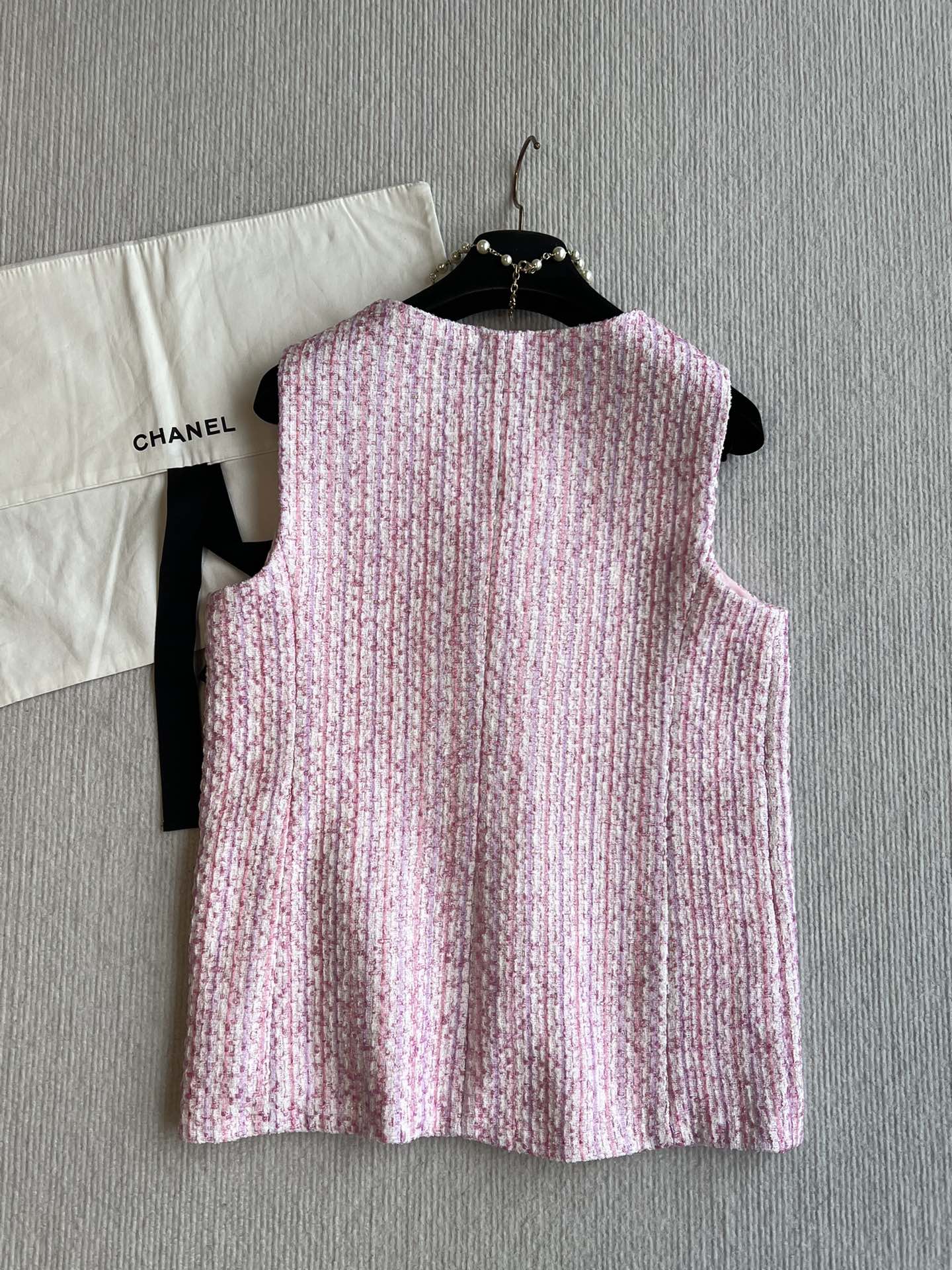 Chanel 25P Gilet Pink Cotton and Wool Tweed 235902