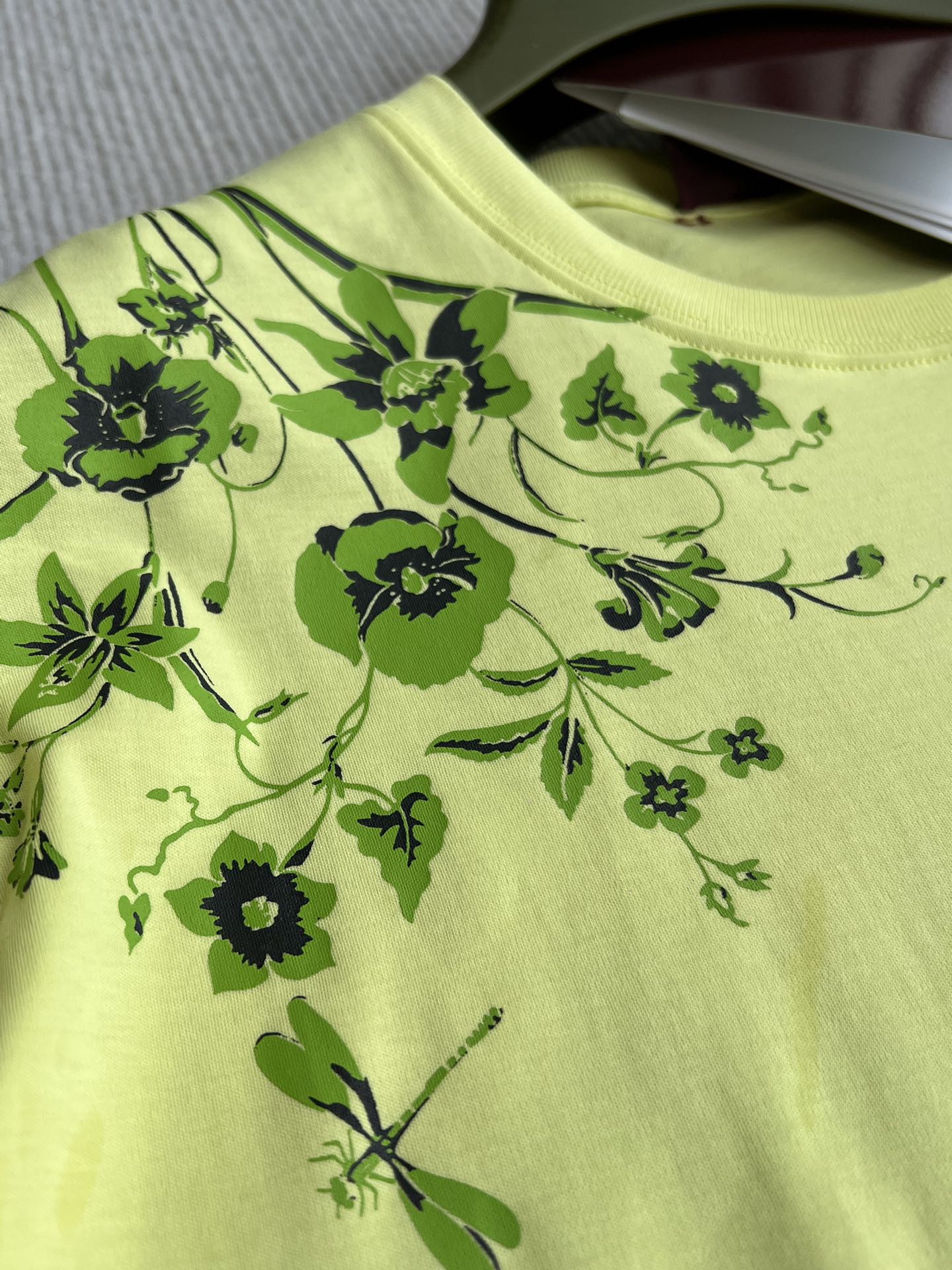 GUCCI SHORT SLEEVE LOGO PRINTED T-SHIRT 275722