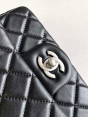 CC SMALL 17 FLAP BAG IN BLACK CALFSKIN
