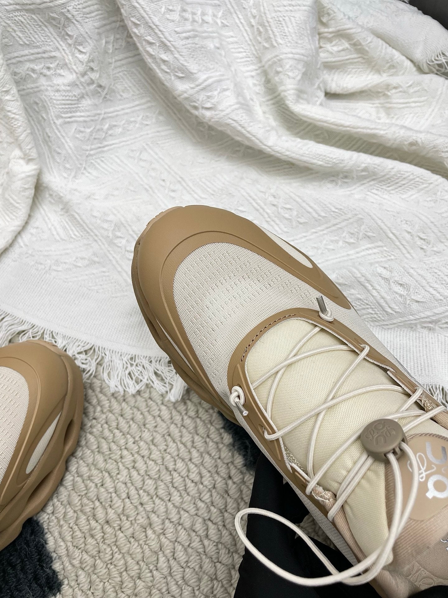 LOEWE 26S CLOUDSOLO SNEAKERS IN BROWN AND BEIGE RECYCLED POLYESTER