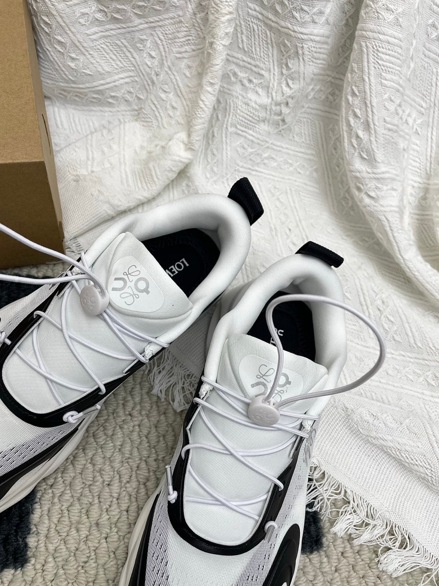 LOEWE 26S CLOUDSOLO SNEAKERS IN WHITE AND BLACK AND GRAY RECYCLED POLYESTER