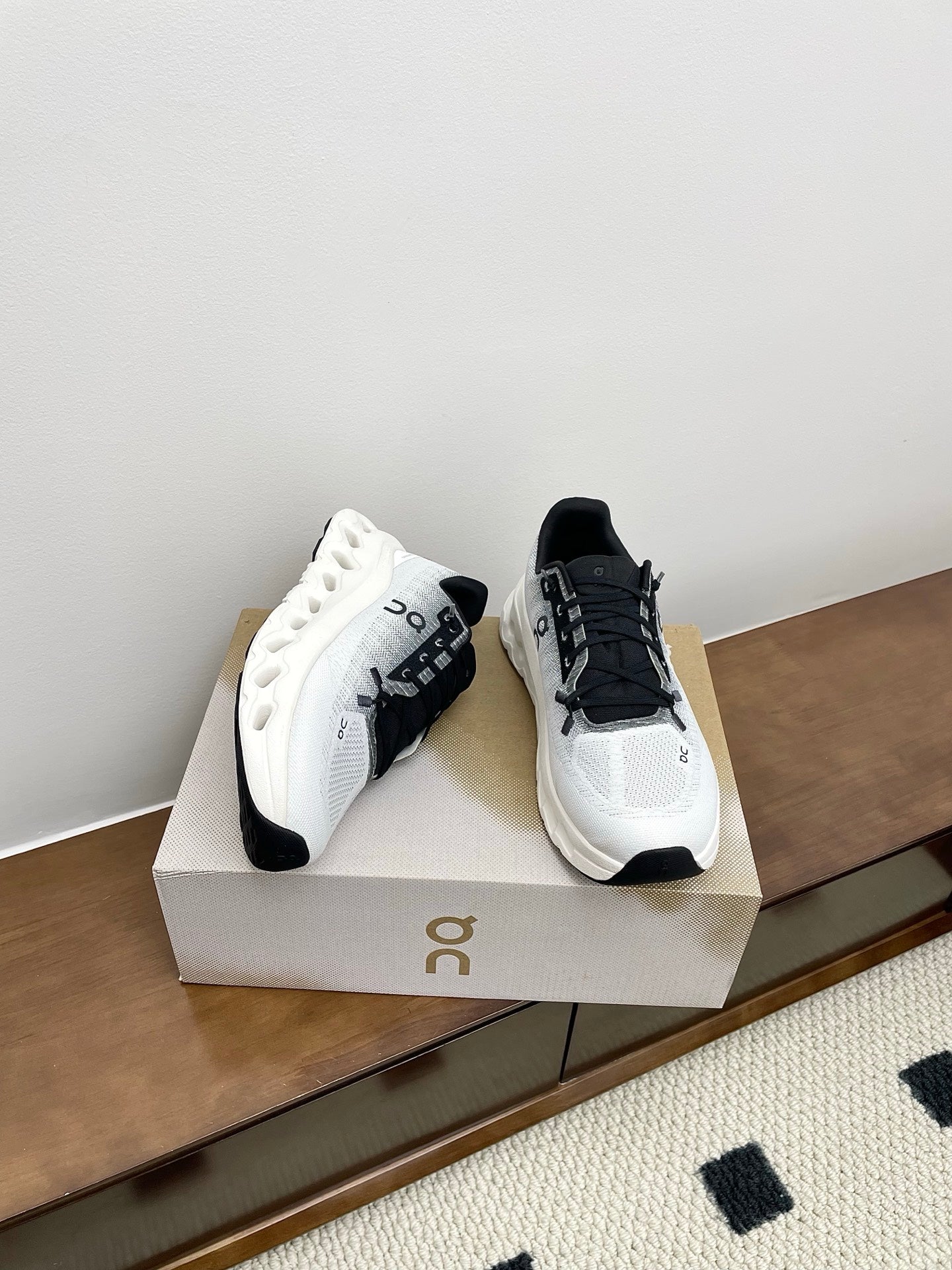 LOEWE 26S CLOUDTILT SNEAKER IN BLACK IVORY RECYCLED POLYESTER