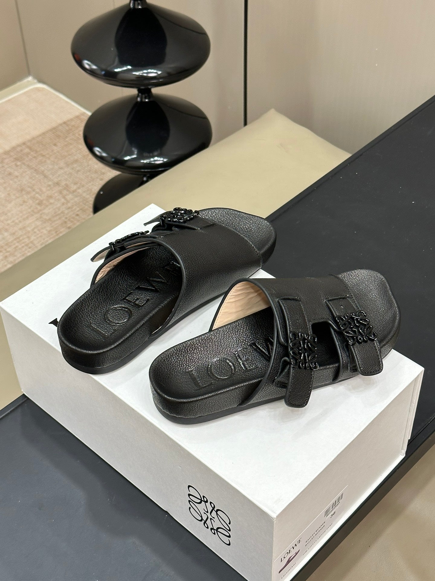 LOEWE 26S EASE SLIDE IN BLACK CALFSKIN