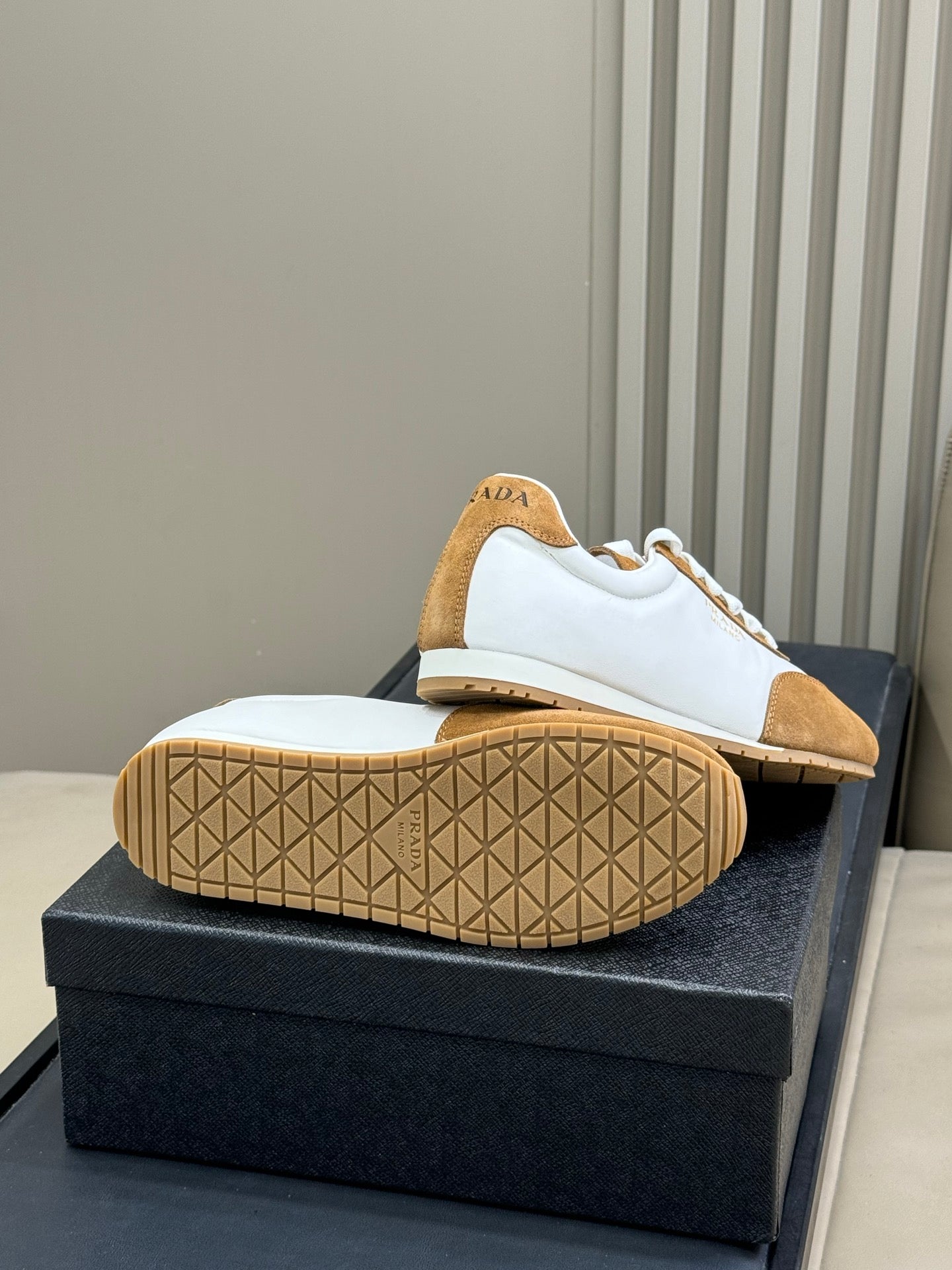 PRADA 25S SNEAKER IN WHITE MIX CAMEL BROWN SUEDE STYLE 4