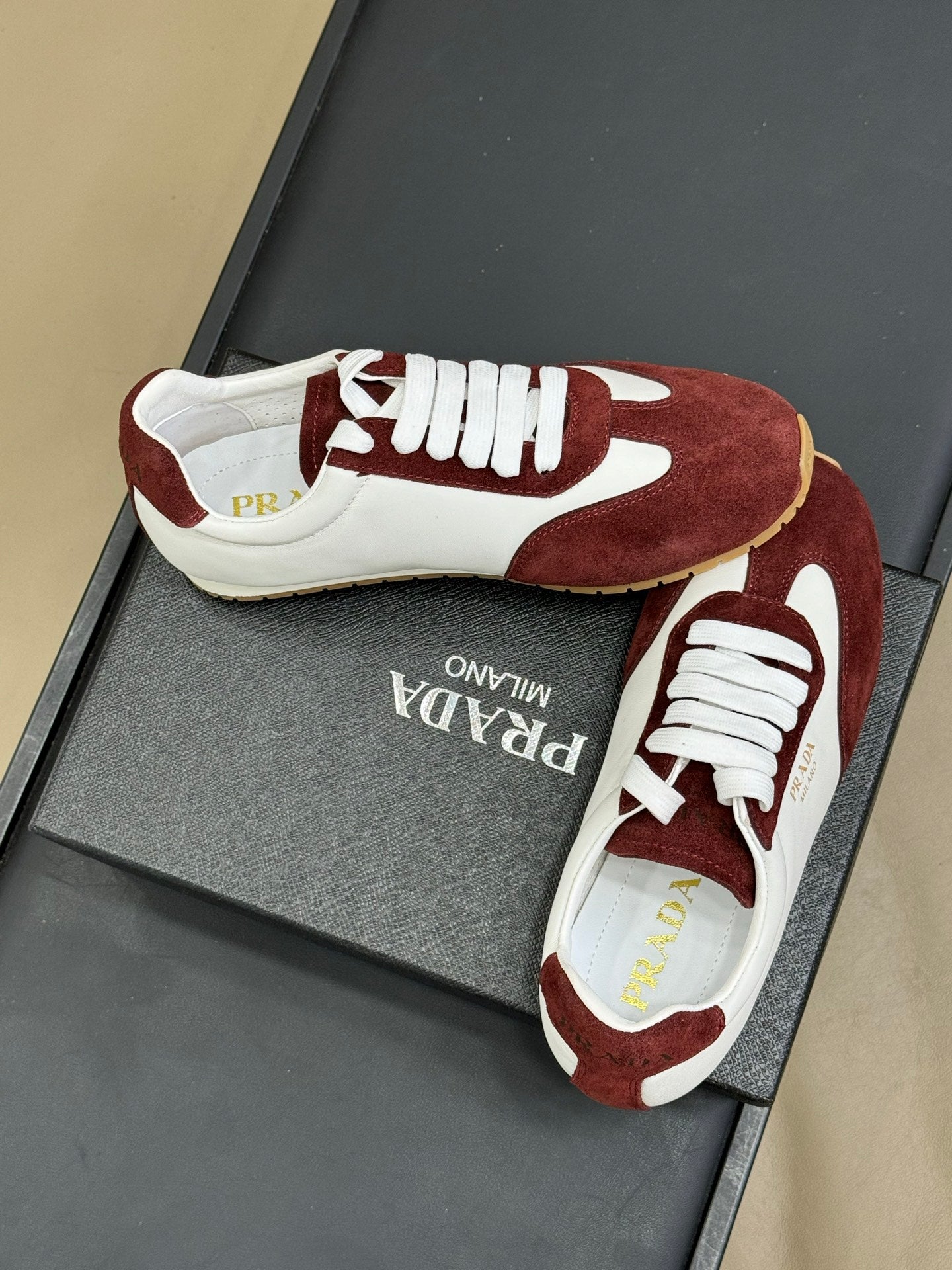 PRADA 25S SNEAKER IN WHITE MIX DARK RED SUEDE STYLE 3