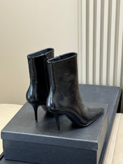 YSL 26S ZIPPERED HEELED BOOTS IN BLACK SHINY CALFSKIN