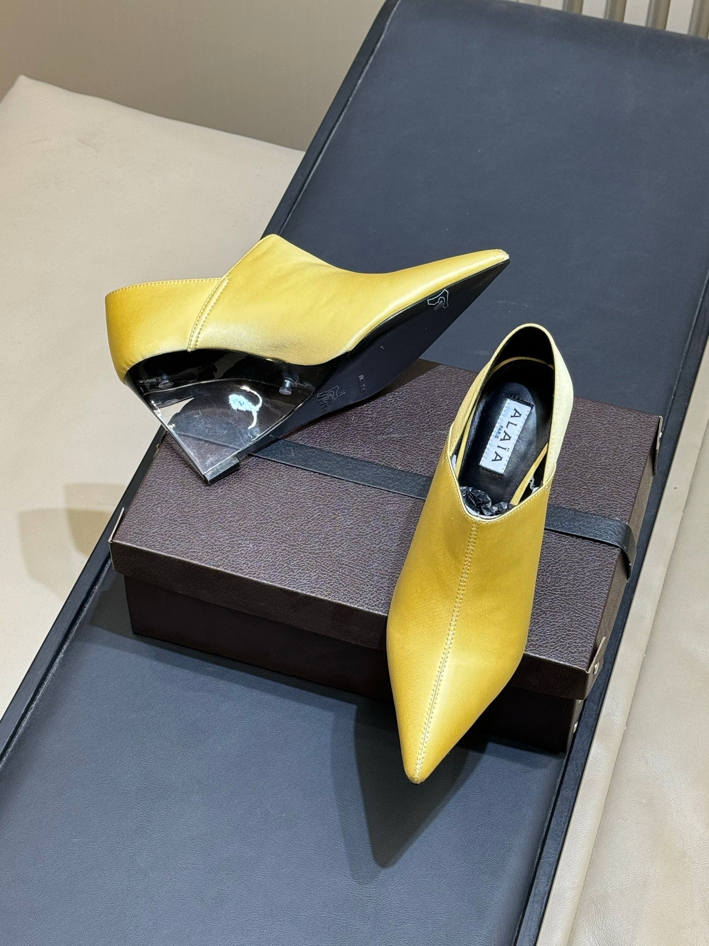 ALAIA 26S TRANSPARENT HIGH HEELS IN YELLOW SATIN