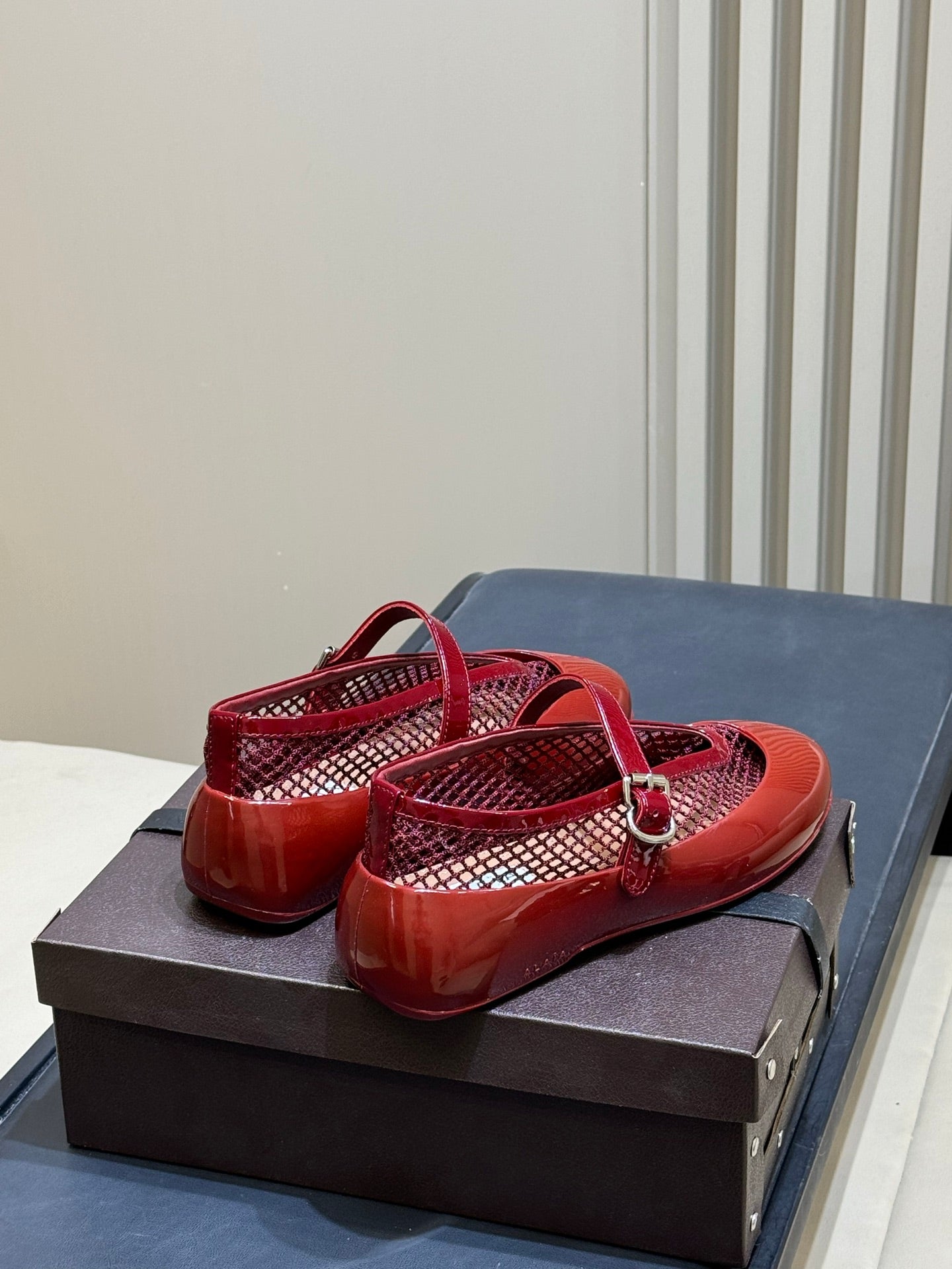 ALAIA 26S MARY JANE BALLET FLATS IN RED MESH AND GLOSSY CALFSKIN