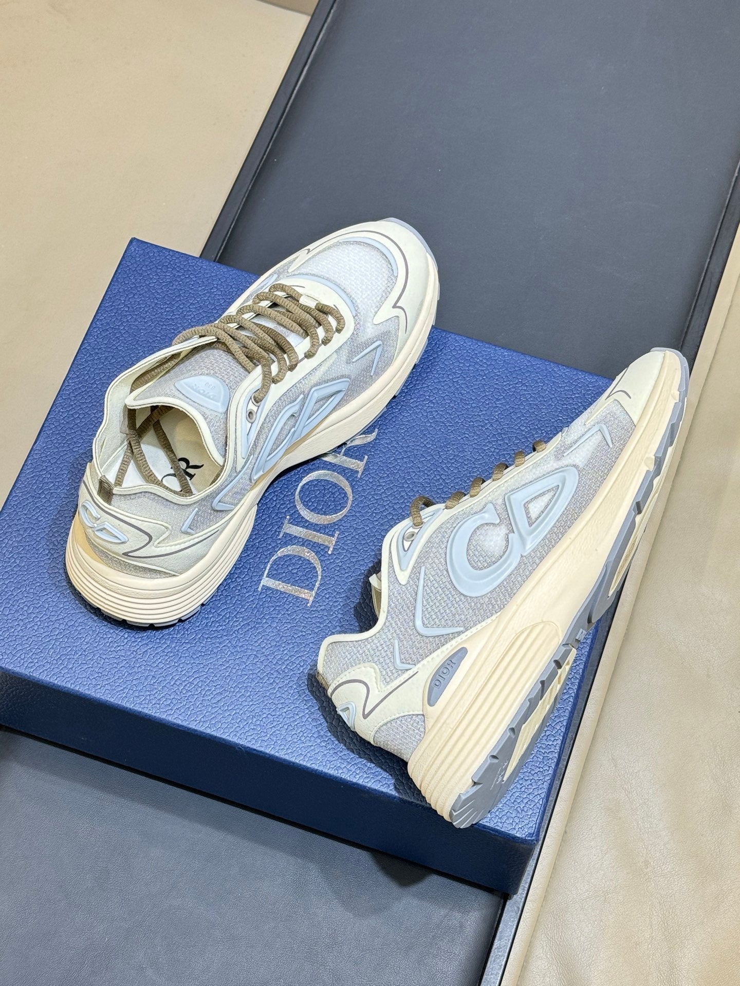 DIOR 26S B30 COUNTDOWN TECH SNEAKER IN GRAY AND LIGHT BLUE TECHNICAL FABRIC AND SUEDE