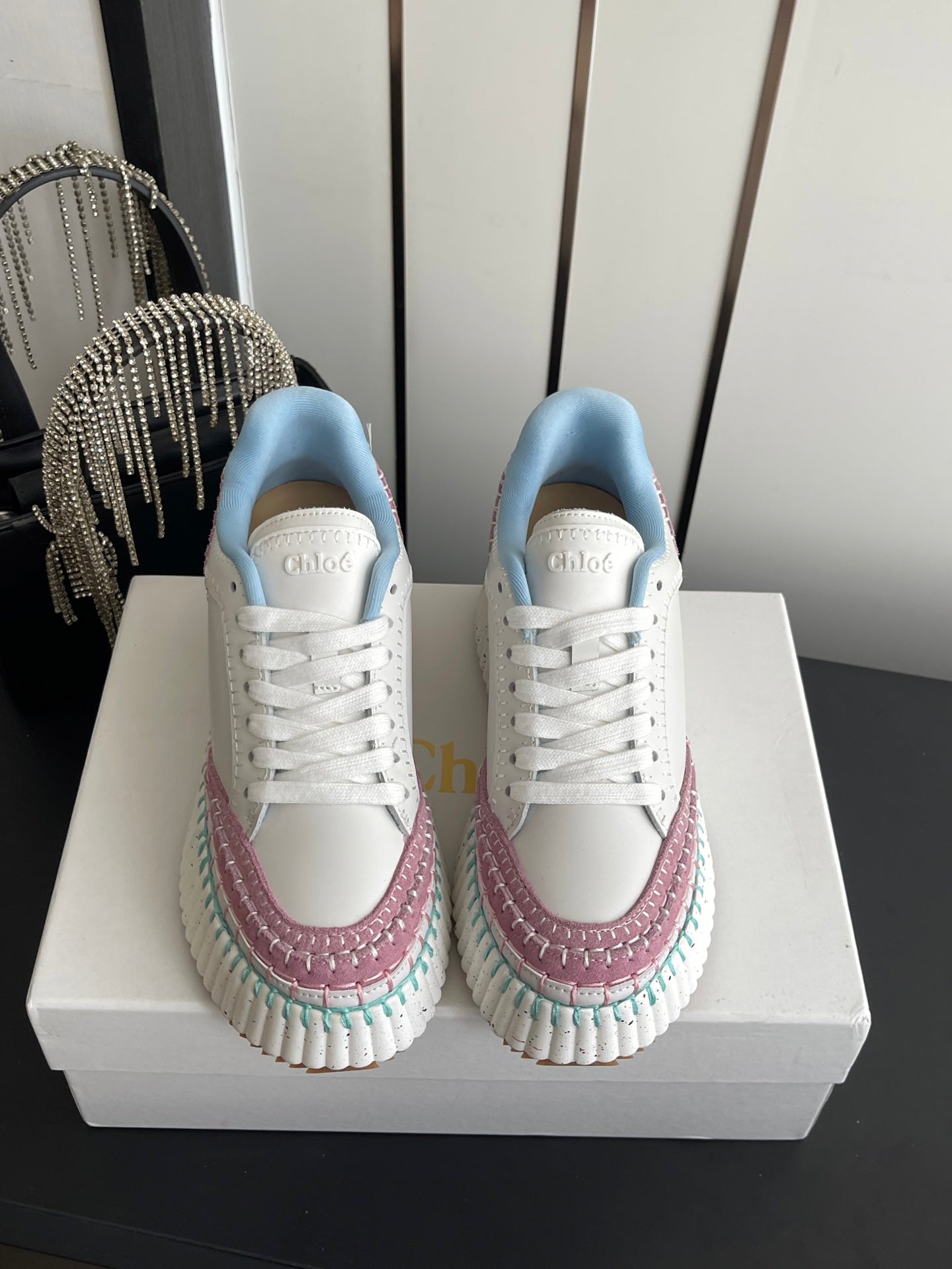 CHLOE 26S LACE-UP SNEAKERS IN WHITE CALFSKIN MIX PINK SUEDE