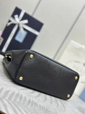 PRADA 25S GALLERIA LARGE BAG 32 IN BLACK CALFSKIN GOLD HARDWARE