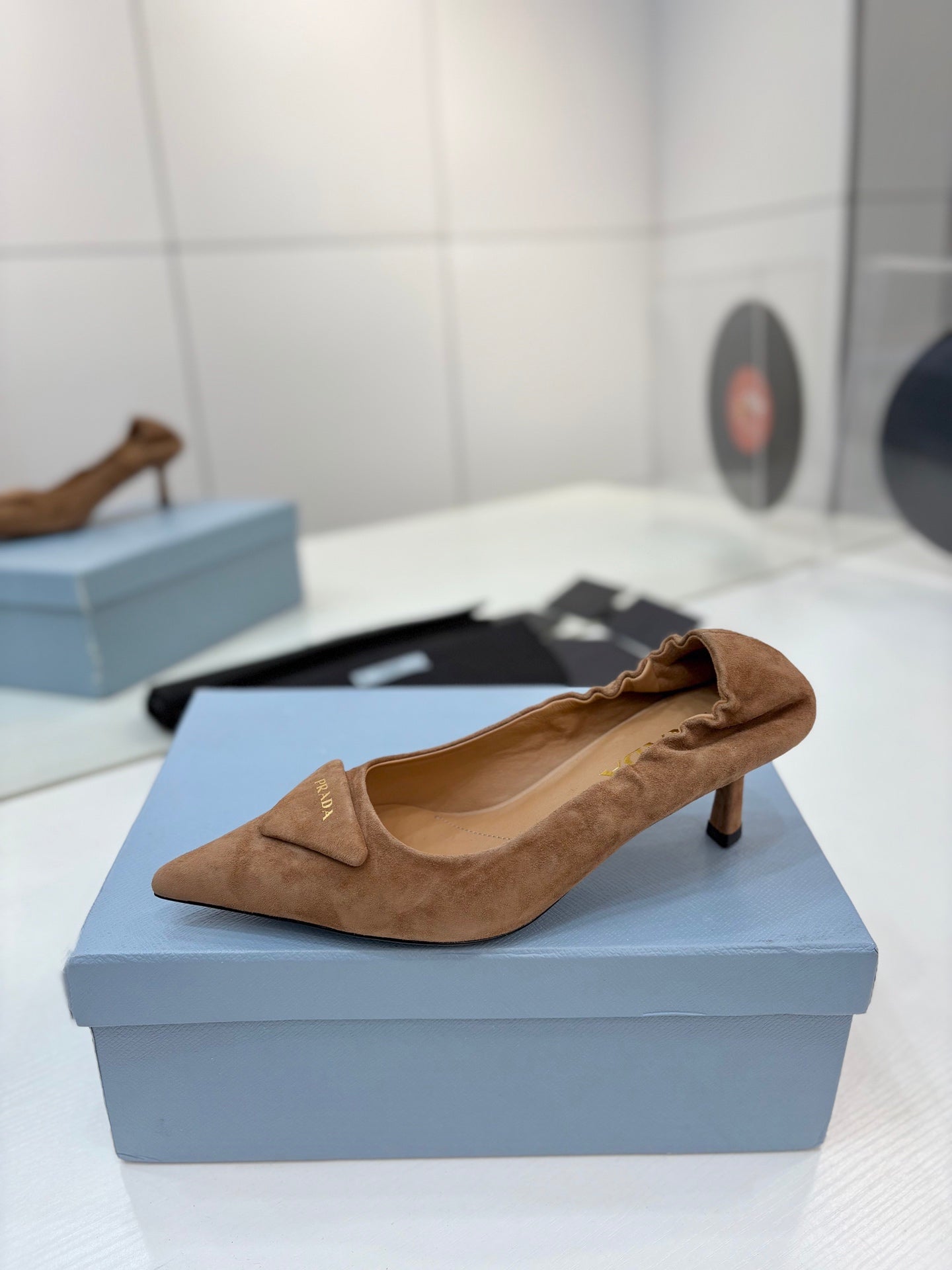PRADA 26S PUMPS 55MM IN CARAMEL BROWN SUEDE WITH LOGO