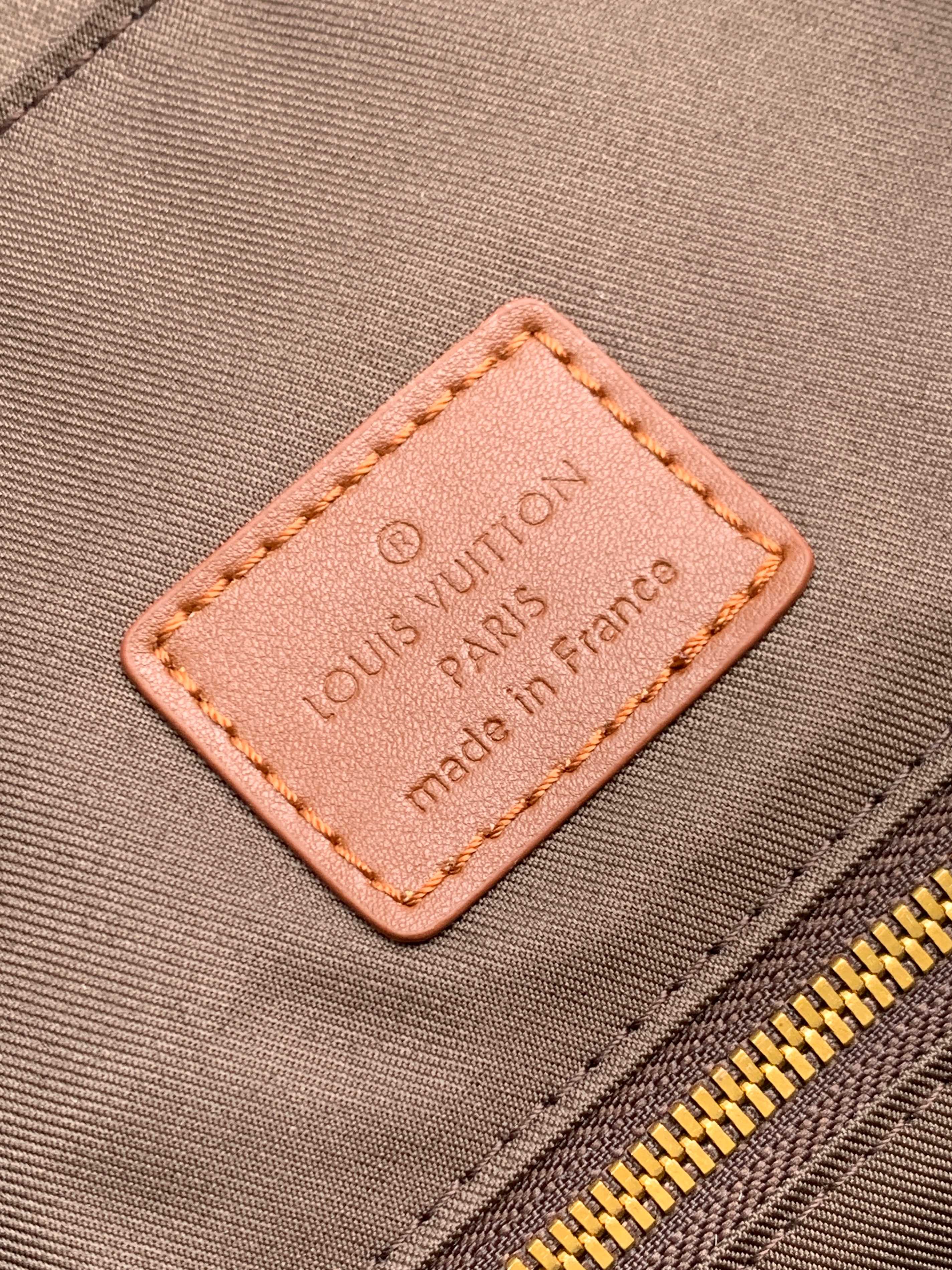 LV 25S CHRISTOPHER BACKPACK 48 IN DARK BROWN CALFSKIN GOLD HARDWARE
