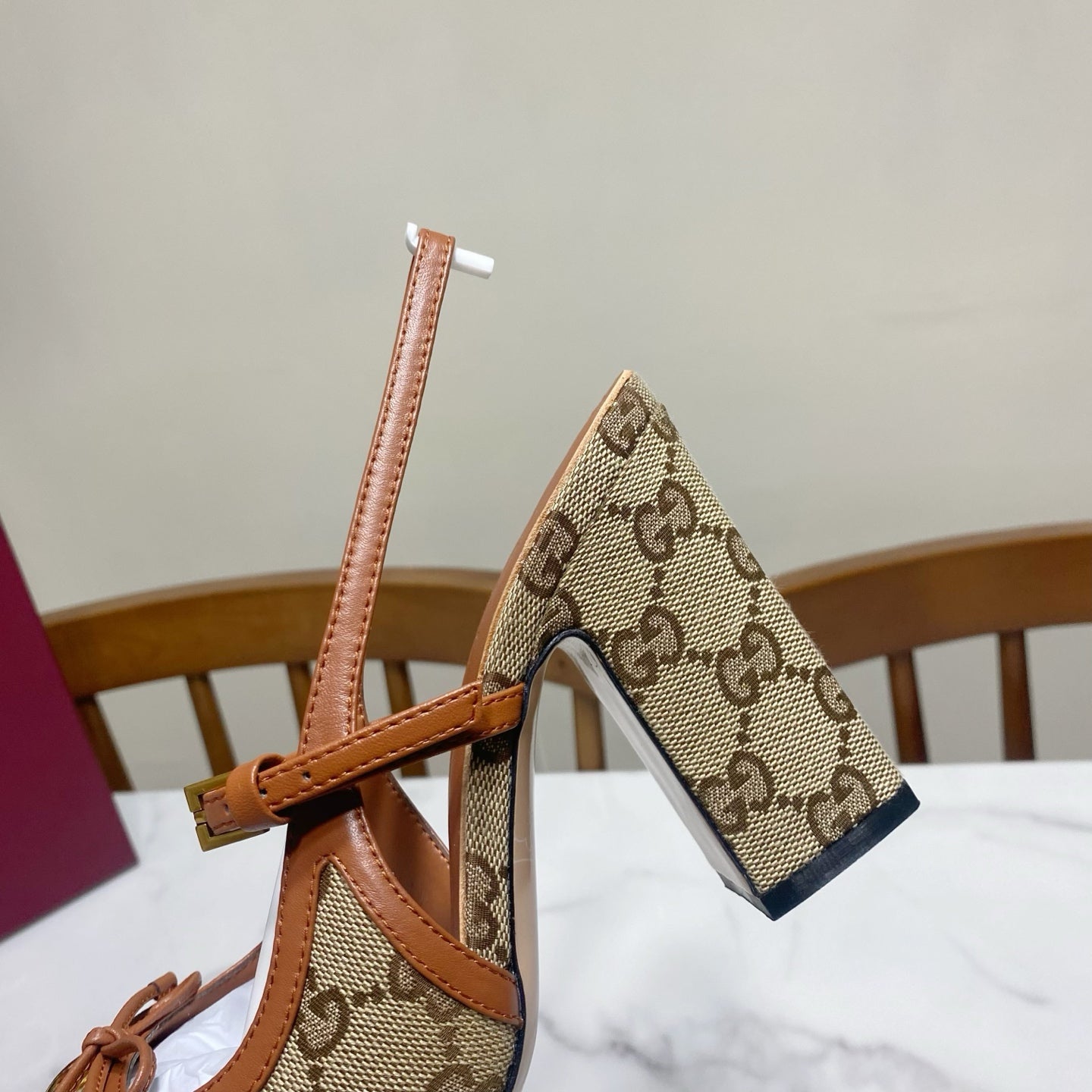 GUCCI 26S HORSEBIT SLINGBACK HEELS 105 MM IN BROWN AND BEIGE CANVAS