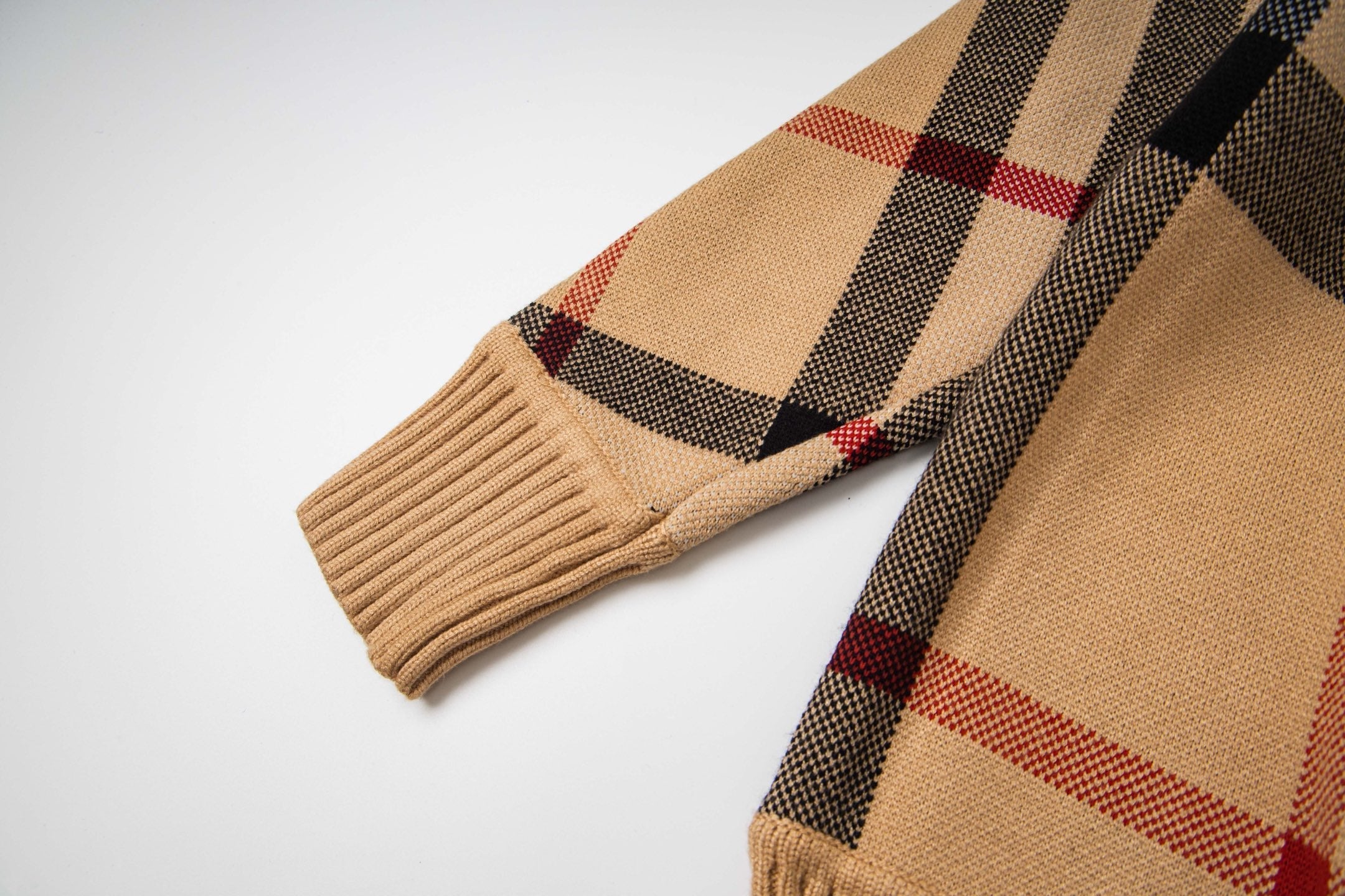 BURBERRY 26S CARDIGAN 370