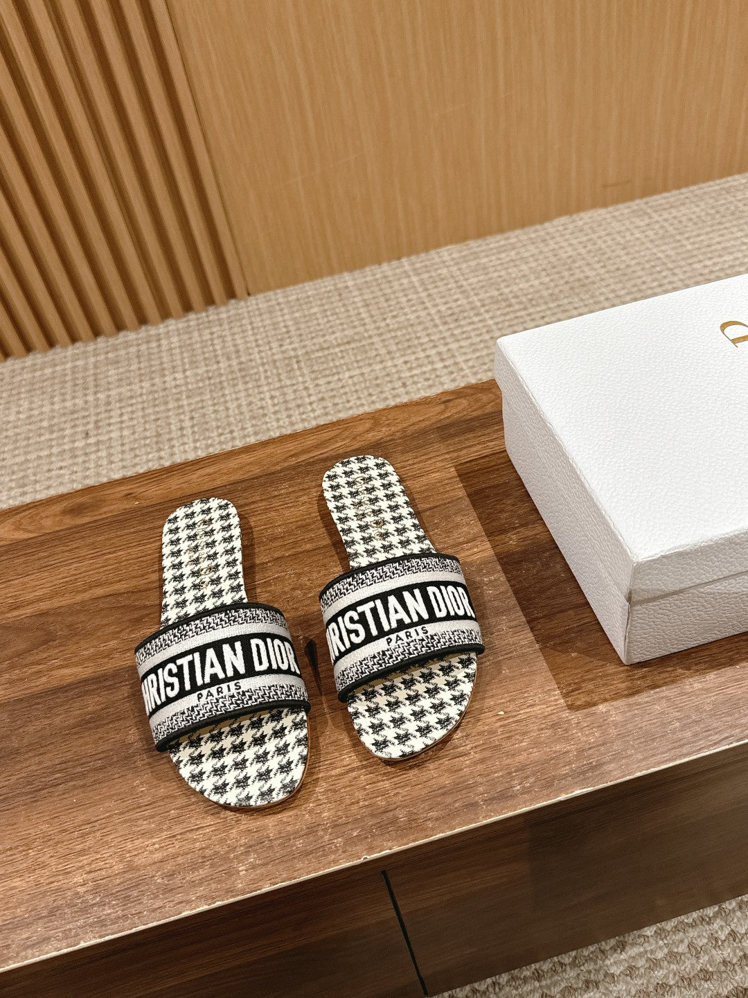 DIOR 26S D-CLUB FLAT SLIDES IN BLACK AND WHITE HOUNDSTOOTH
