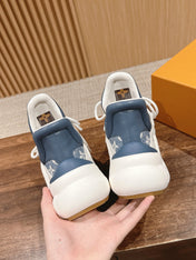 LV ARCHLIGHT SNEAKER IN WHITE MIX AEGEAN BLUE CALFSKIN AND MONOGRAM DENIM