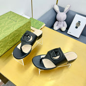 BLONDIE THONG SANDAL IN BLACK LAMBSKIN