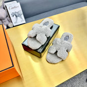0RAN SHEARLING SANDALS PALE GRAY