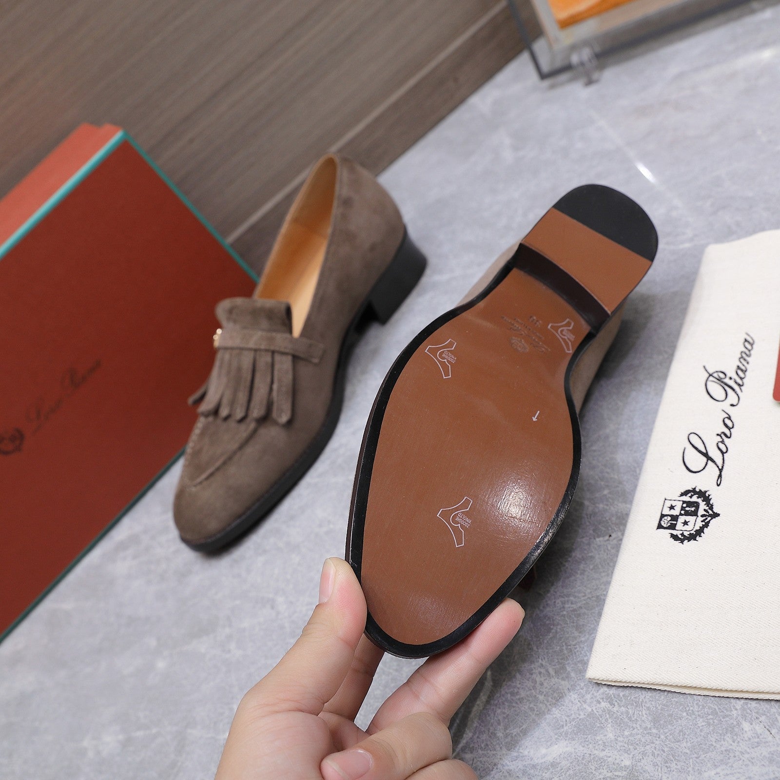 LP 26S SERGIO TASSEL LOAFERS IN BROWN SUEDE GOLD HARDWARE