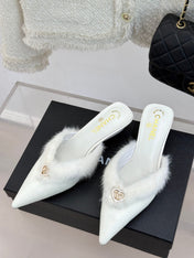RABBIT FUR POINTED-TOE MULE IN WHITE LAMBSKIN