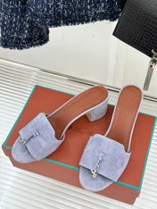 HIGH HEELS IN GREY SUEDE  AND LAMBSKIN