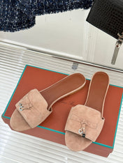 FLAT SANDALS IN LIP PINK SUEDE AND LAMBSKIN
