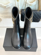 CC SHORT BOOTS IN BLACK CALFSKIN