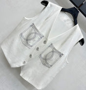 CHANEL SLEEVELESS BUTTONED BLAZER 274758