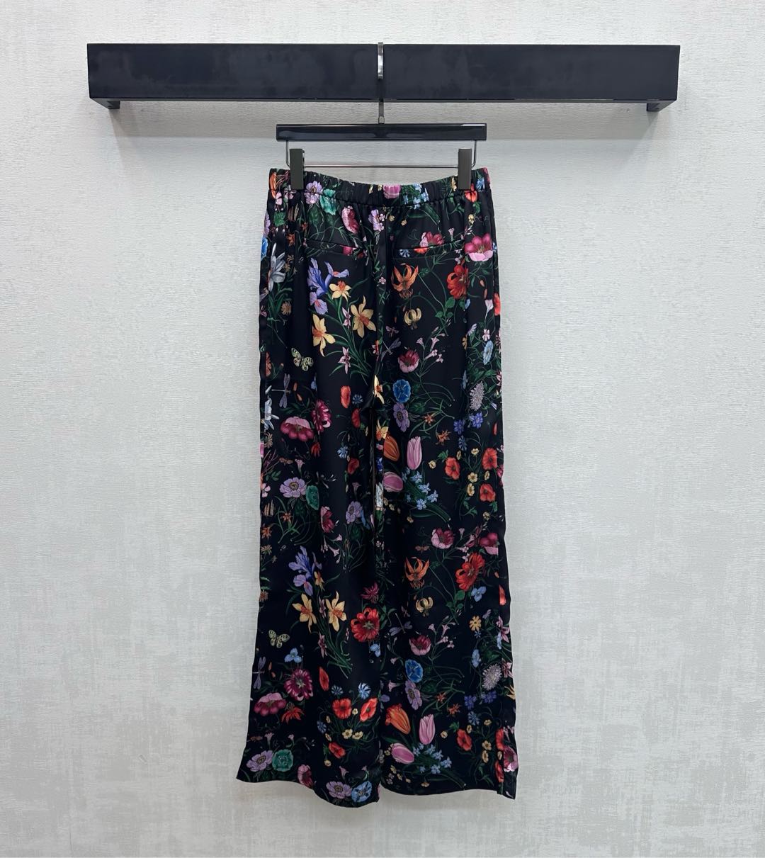 GUCCI 26S STRAIGHT-LEG PANTS 122