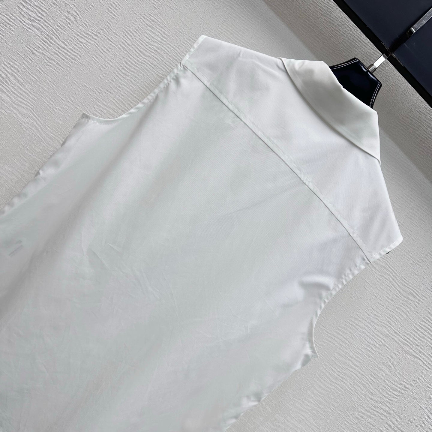 DIOR 26S SLEEVELESS BIB SHIRT 1333