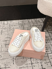 MIUMIU 26S SNEAKER MULES 45MM IN LIGHT BEIGE MESH
