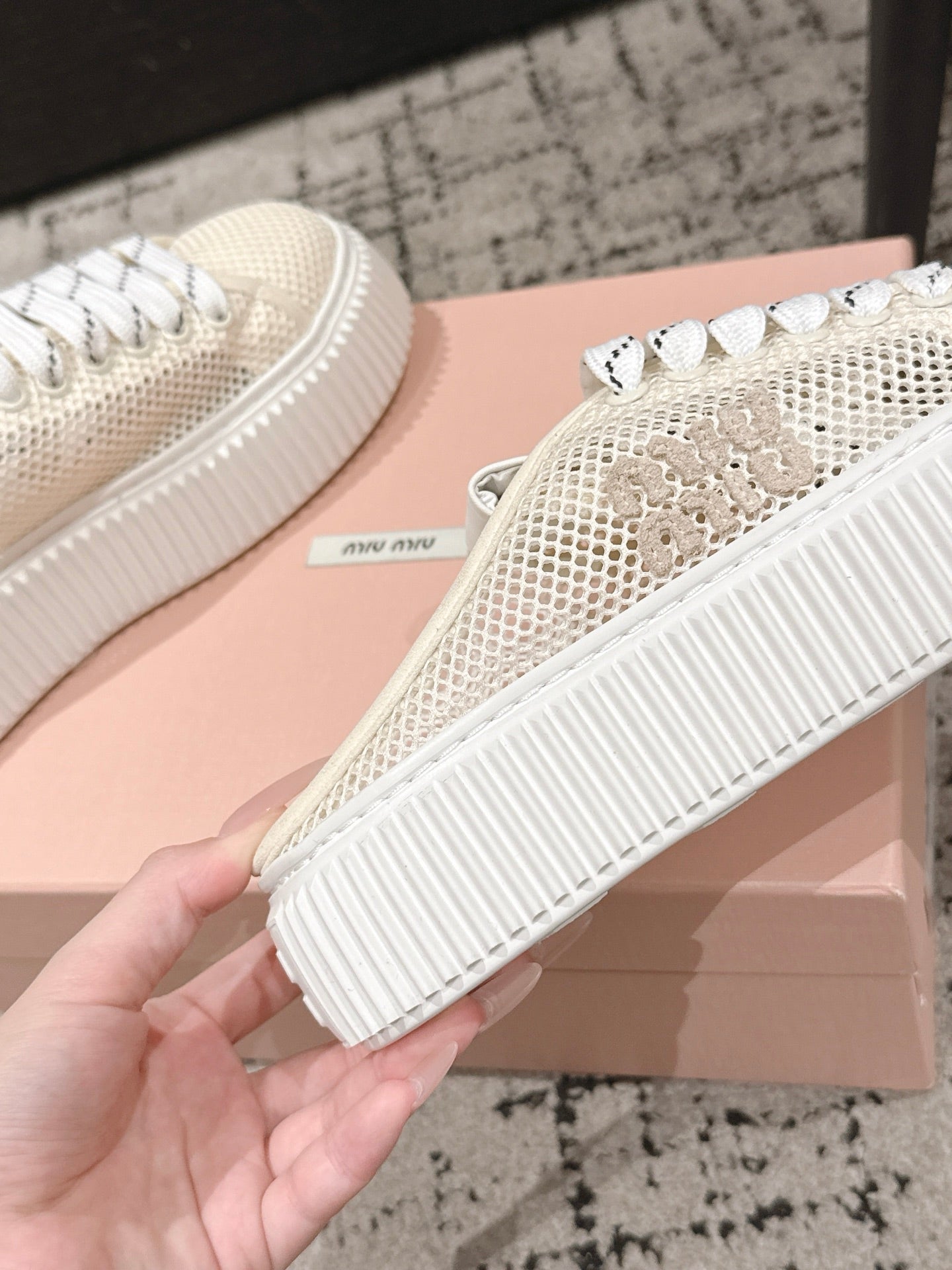 MIUMIU 26S SNEAKER MULES 45MM IN LIGHT BEIGE MESH