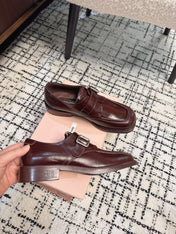 SQUARE TOE OXFORD IN SANGRIA RED SHINY CALFSKIN