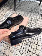 SQUARE TOE OXFORD IN BLACK SHINY CALFSKIN