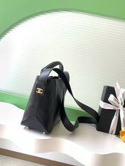 CHANEL 26S BUCKET SHOULDER BAG 26 IN BLACK CALFSKIN GOLD HARDWARE