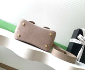 CHANEL 26S BUCKET SHOULDER BAG MEDIUM 29 IN LIGHT BEIGE SUEDE AND CALFSKIN GOLD HARDWARE