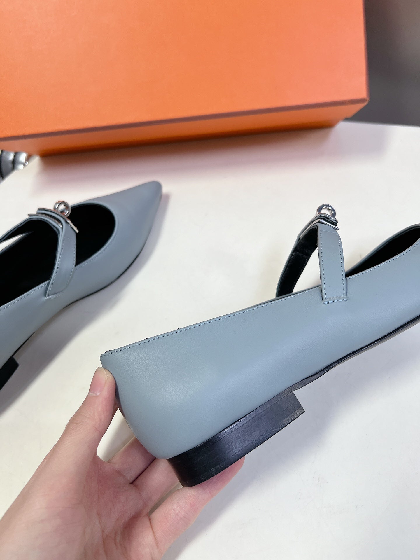 HM 26S KELLY BUCKLE MARY JANE POINTED FLATS IN LIGHT BLUE CALFSKIN