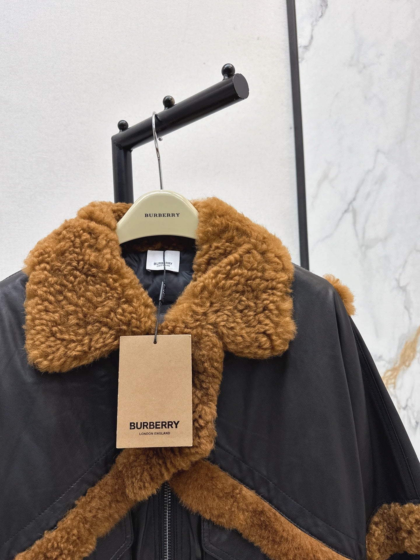 BURBERRY 25S BOMBER JACKET 072
