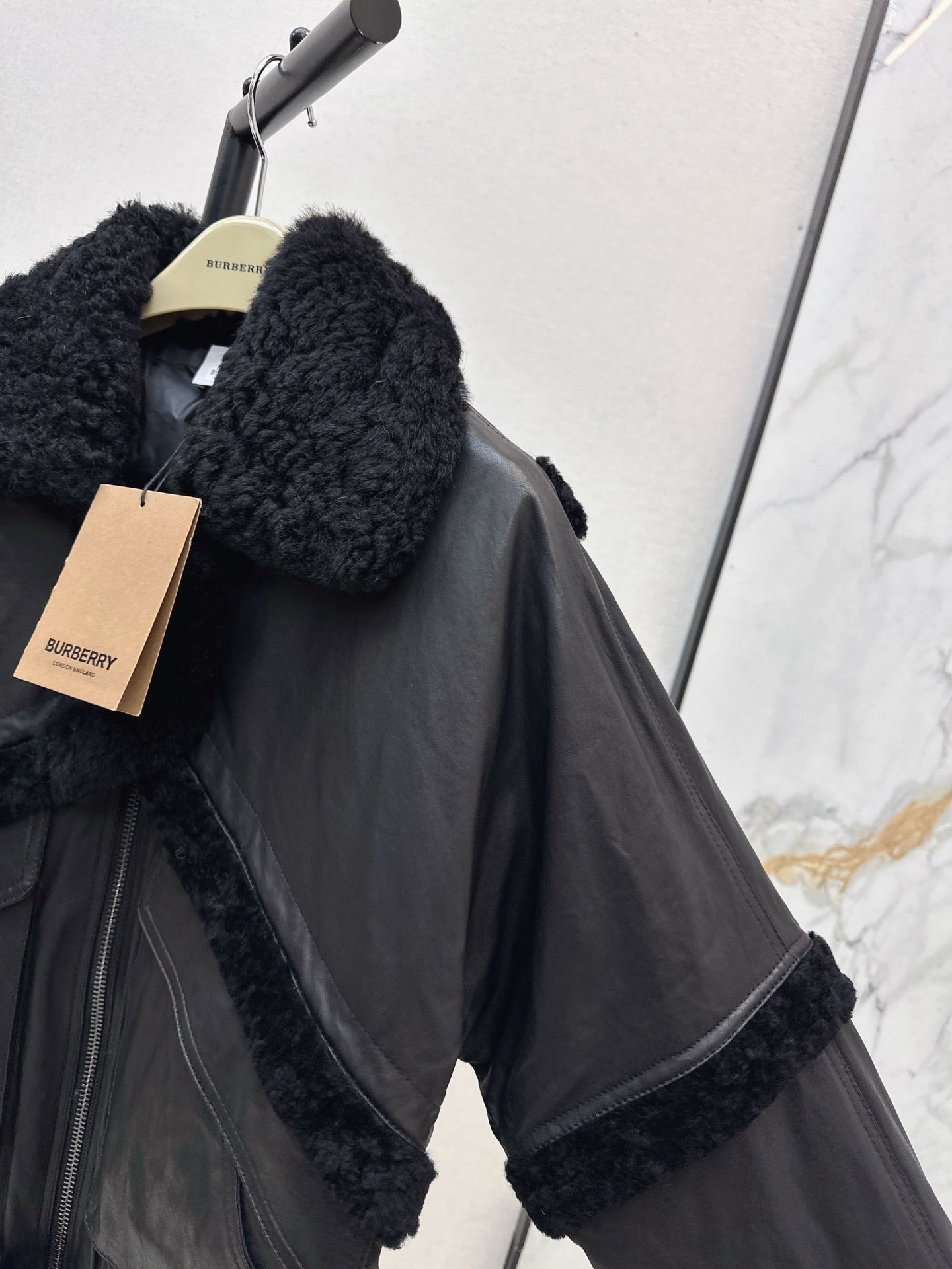 BURBERRY 25S BOMBER JACKET 074
