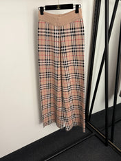 BURBERRY 25S KNITTED SET 079