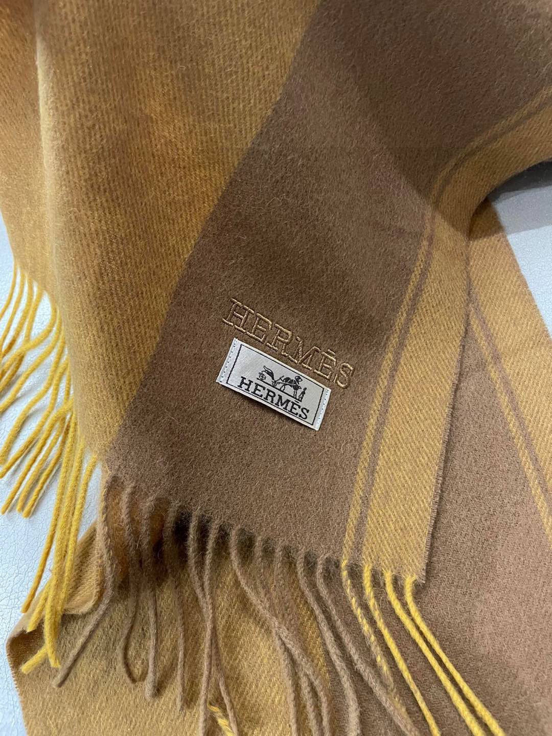 HERMES 25S SCARF 180 IN CASHMERE 989575