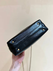MEDIUM TOP HANDLE BAG 23 IN BLACK OIL-WAX LAMBSKIN GOLD HARDWARE