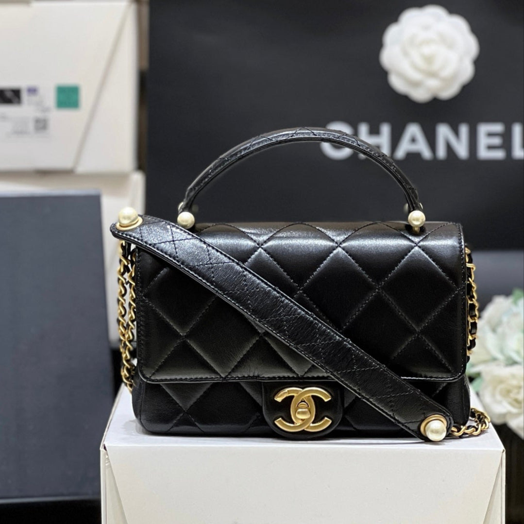 CC MINI TOP HANDLE FLAP BAG 20 IN BLACK CALFSKIN